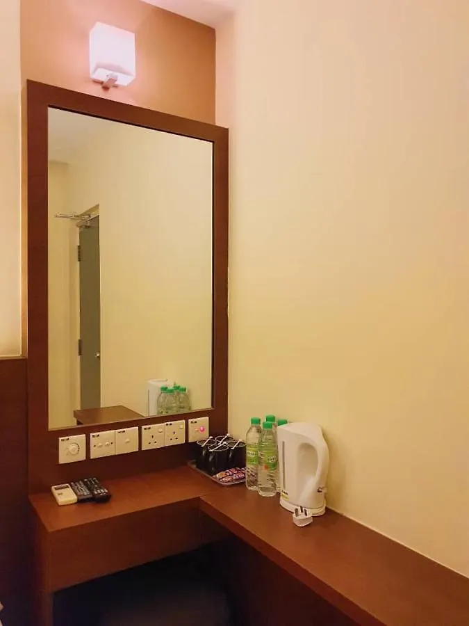 Hotel Zamburger Laurence Melaka - Marina Well