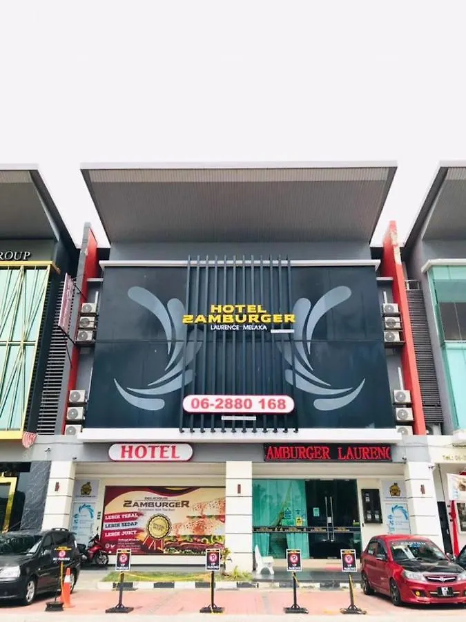 Hotel Zamburger Laurence Melaka - Marina Well