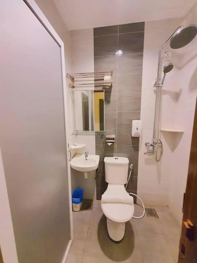 Hotel Zamburger Laurence Melaka - Marina Well