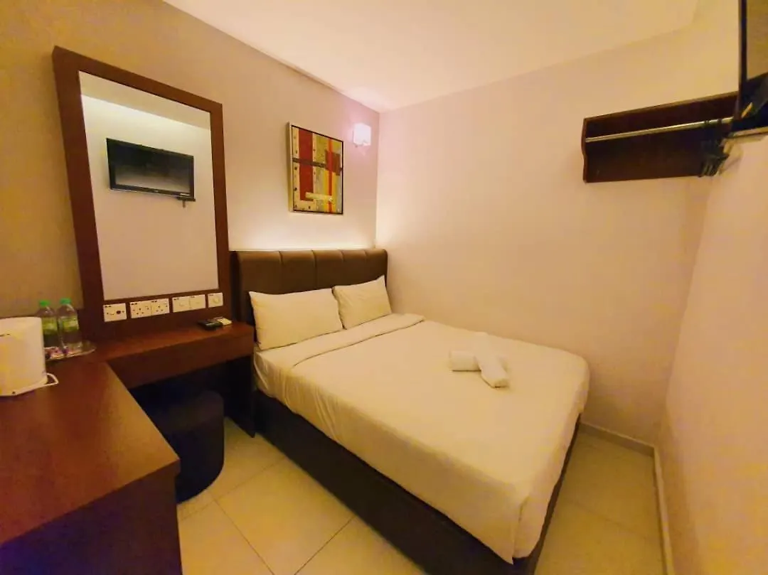 Hotel Zamburger Laurence Melaka - Marina Well Malacca